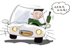 驾校教练开教练车酒驾 车上还有5名学员