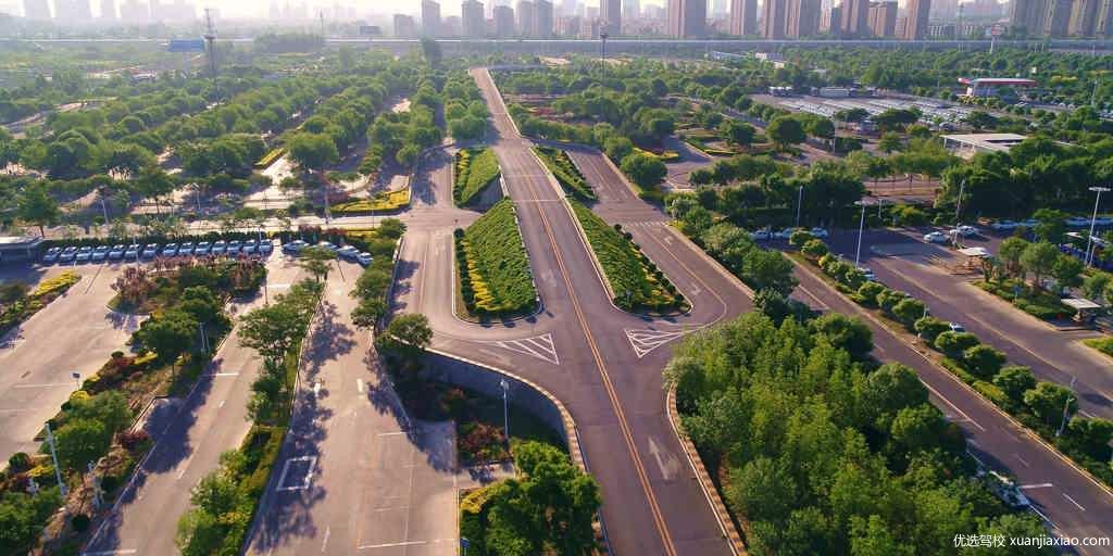 东方时尚驾校立交桥